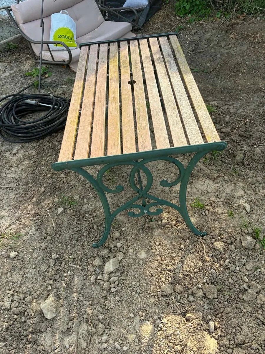 Cast iron garden table - Image 2