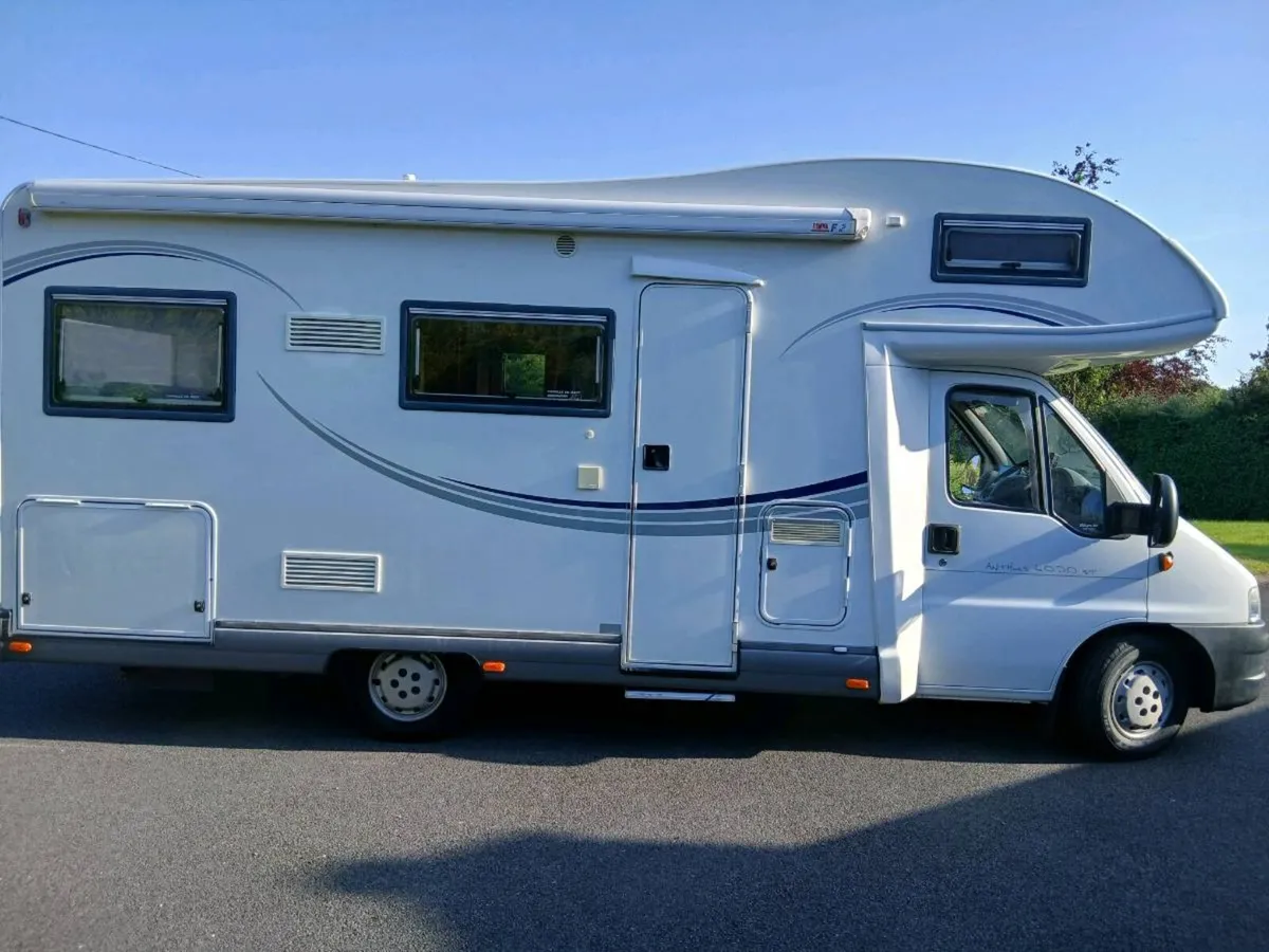 Motorhome - Image 4