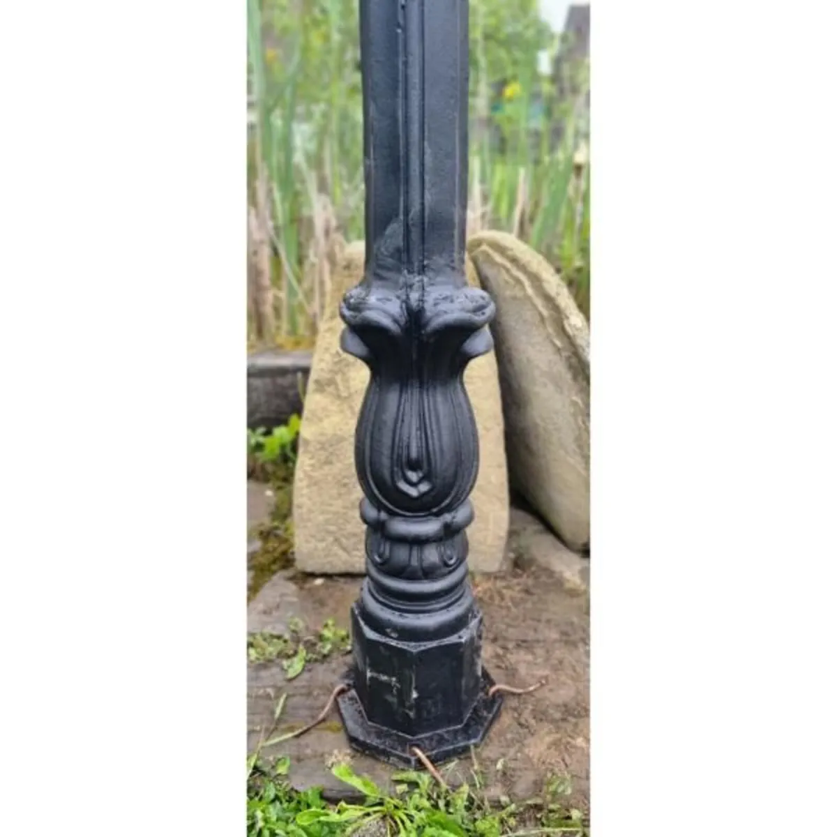 Avenue Light with Brackets Cast Iron 8ft 8in CH R - Image 3