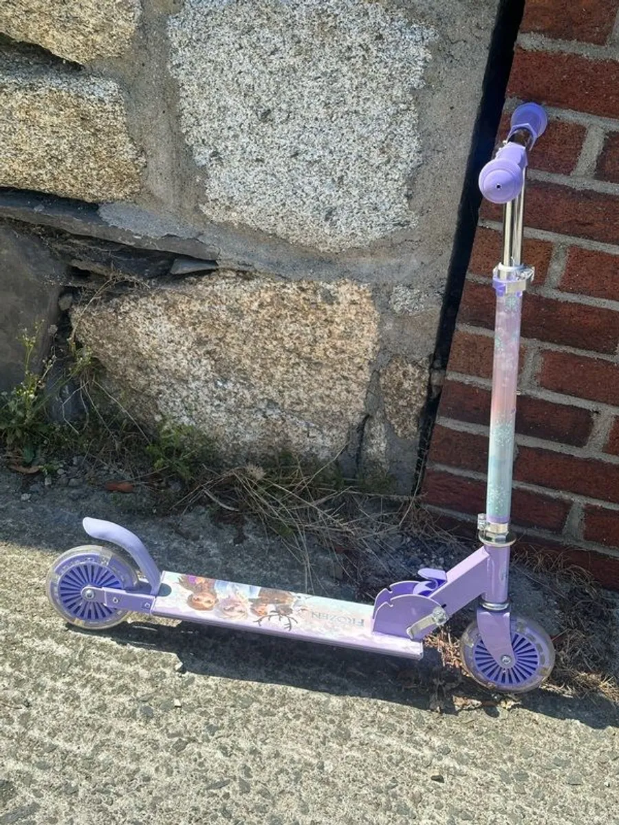 Folding kids scooter for girls 5+ - Image 3