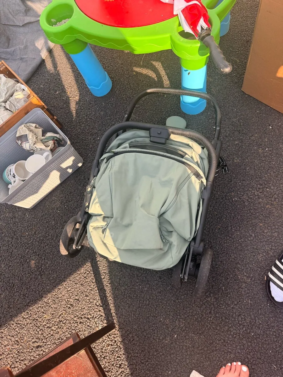 Zummi Travel Stroller - Image 2