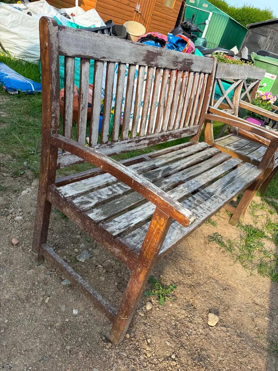 Wooden bench - Image 2