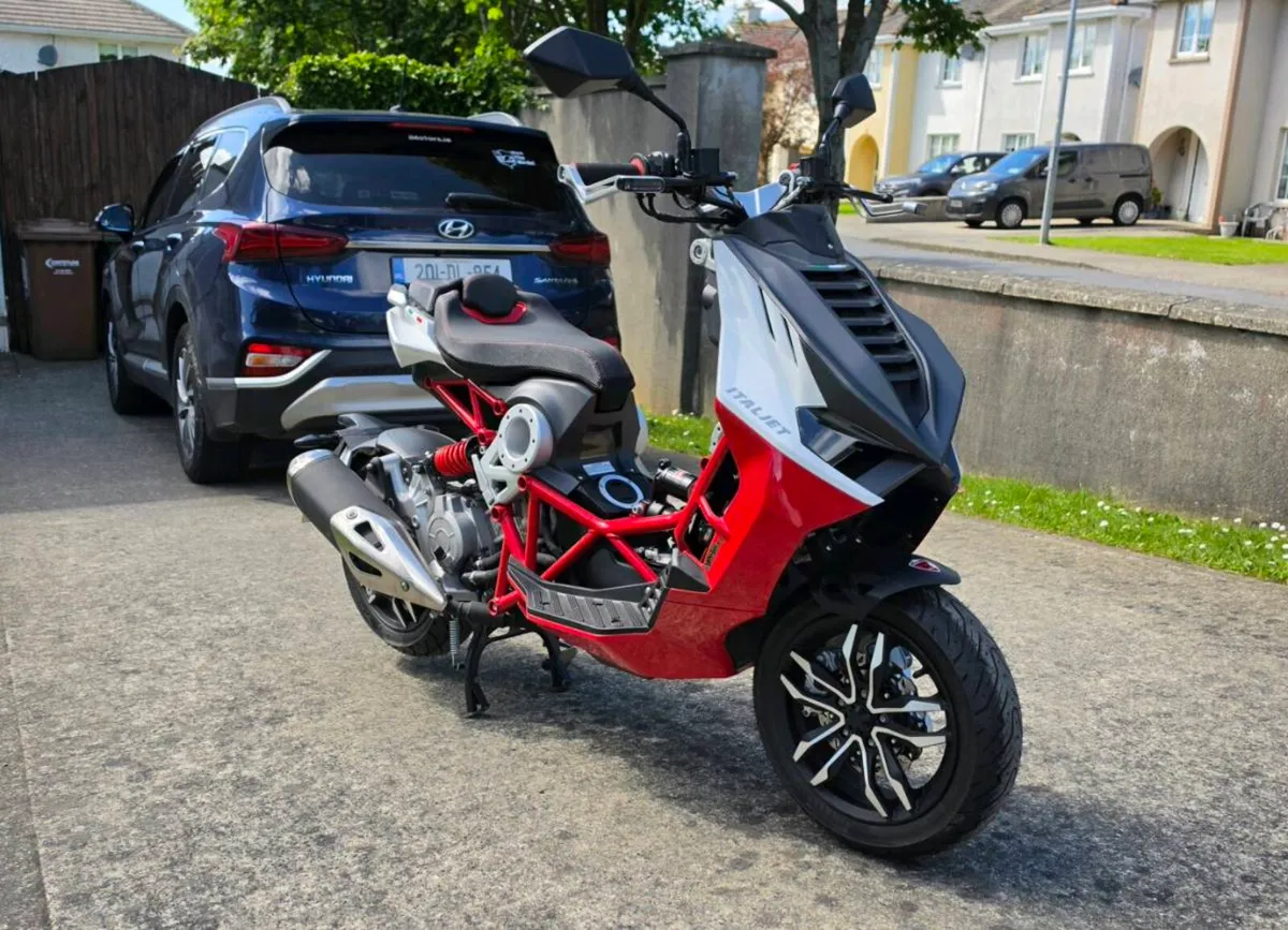 Brand new italjet dragster 200 - Image 4