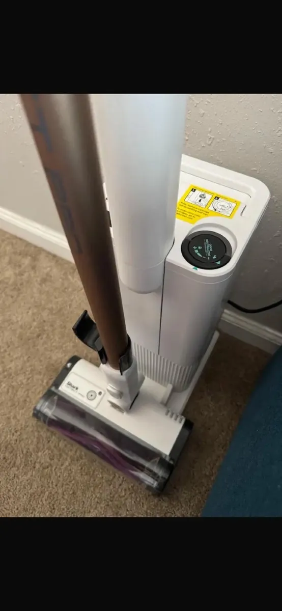 Shark Detect Pro Cordless Vacuum - Image 2