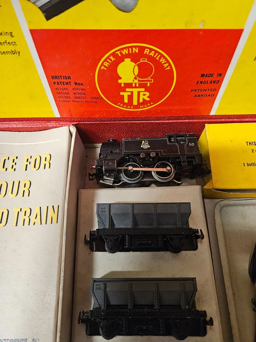 Hornby TTR Train Set - Image 4