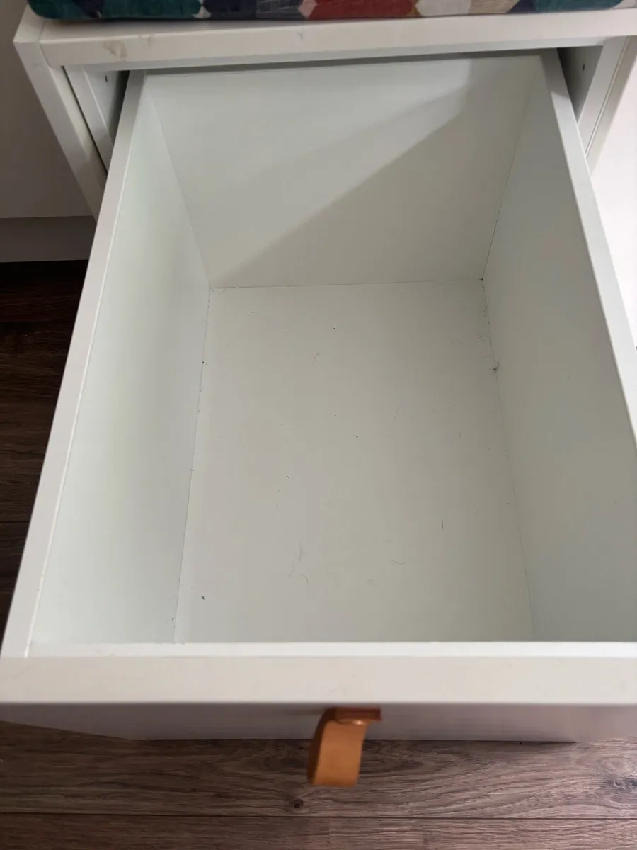 Storage Unit - Image 3