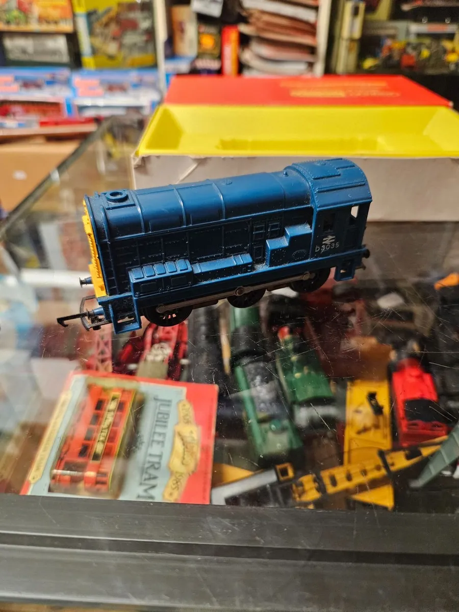 Hornby Triang OO Gauge Shunter - Image 3