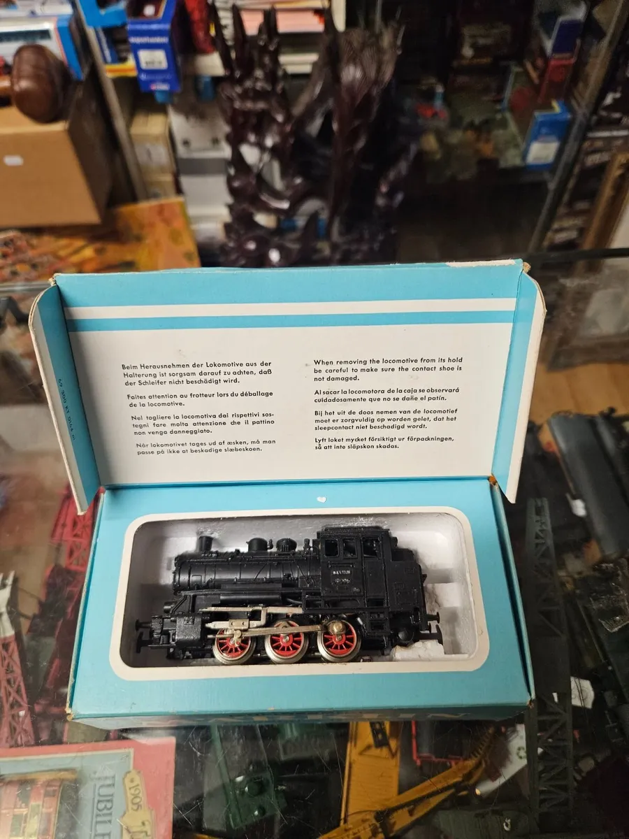 Hornby Marklin HO Scale Train Engine - Image 1