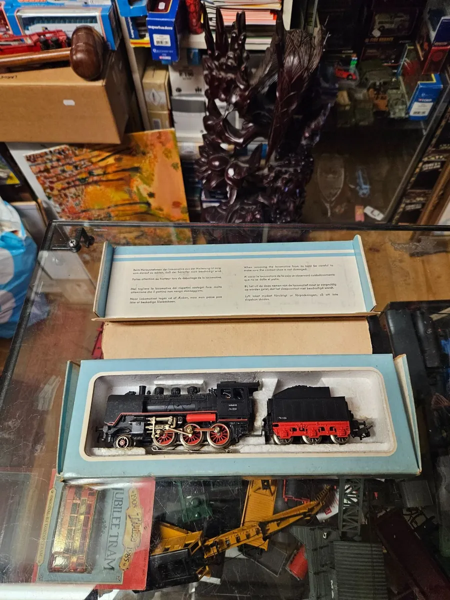 Hornby Marklin HO Scale Train Engine - Image 1