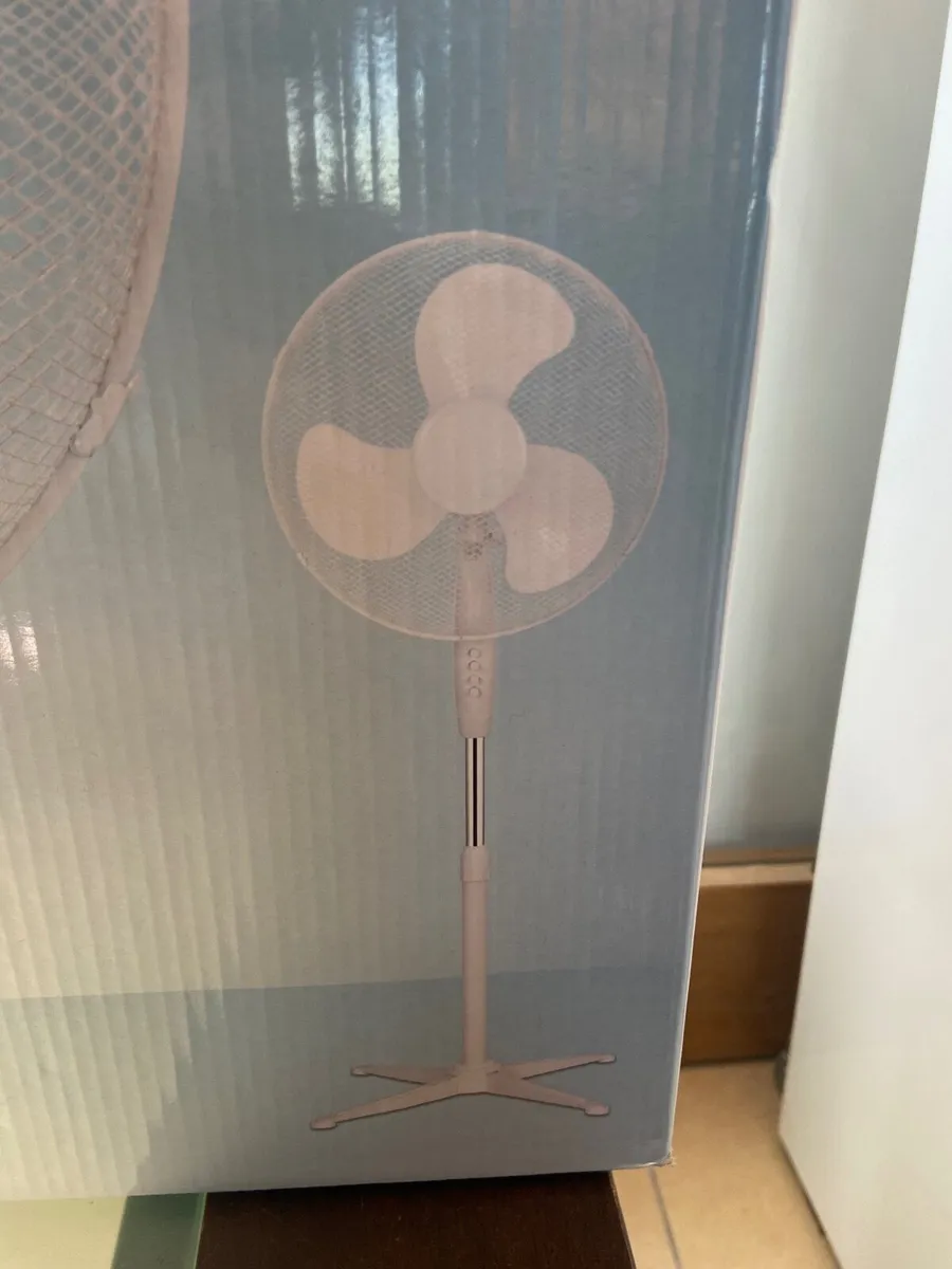 Standing fan - Image 1