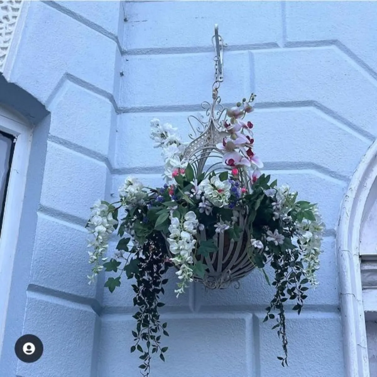 Ornate Hanging Basket  Option of black or white / - Image 2