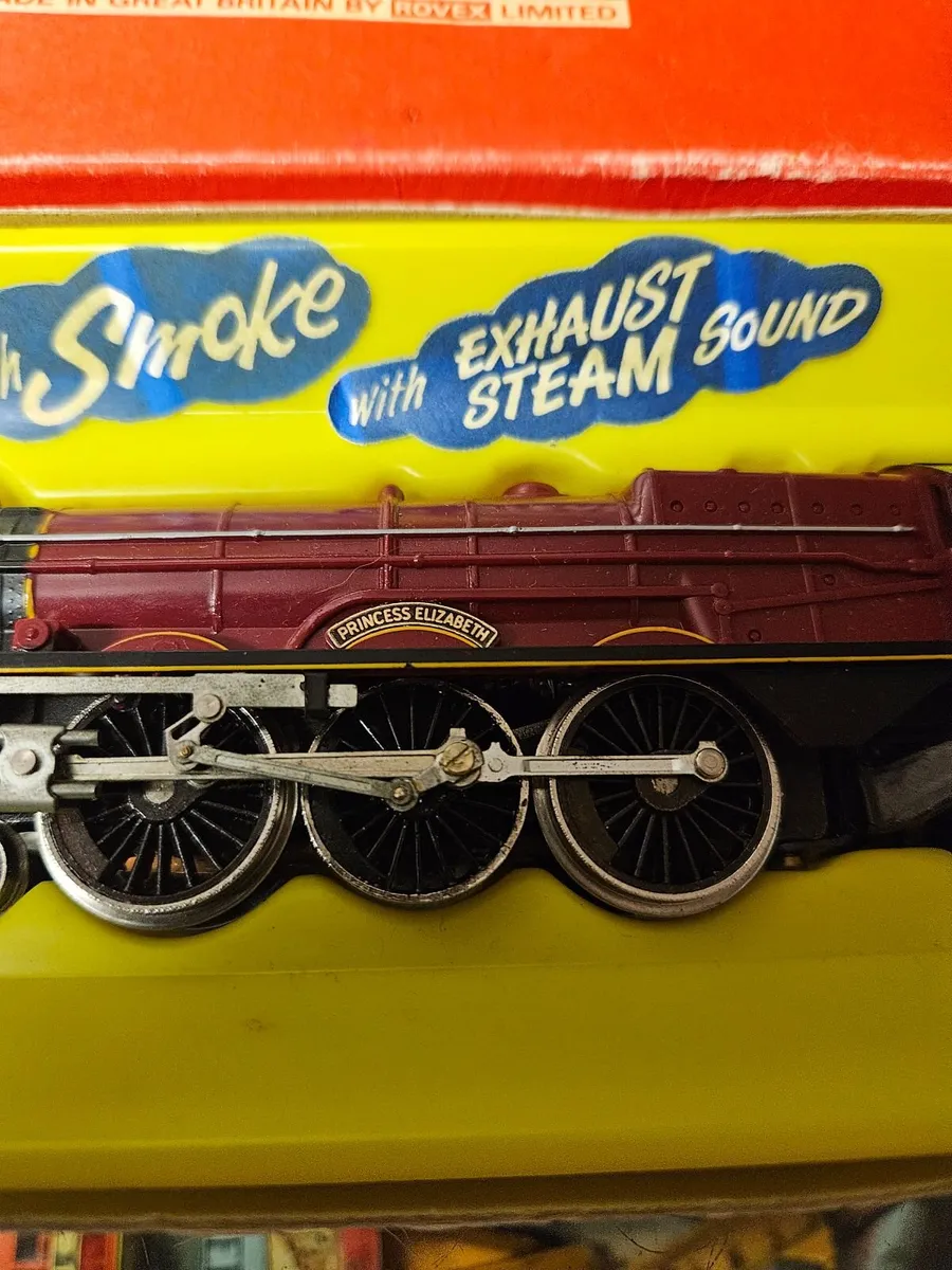 Hornby Triang OO Gauge Steam Engine - Image 4