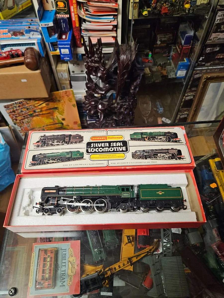 Hornby Triang OO Gauge Steam Engine - Image 1