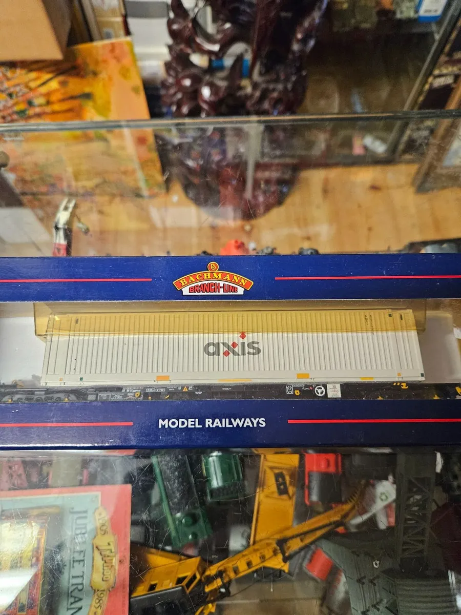 Hornby Bachmann OO Gauge Container Wagon - Image 4