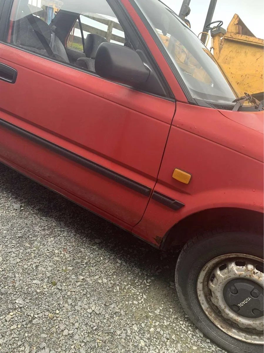 1991 Toyota Corolla - Image 3