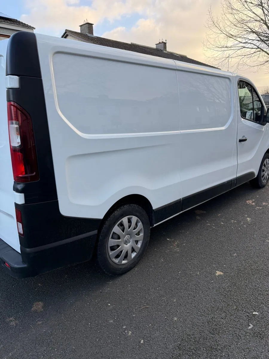 2021 Renault traffic (no vat ) - Image 3