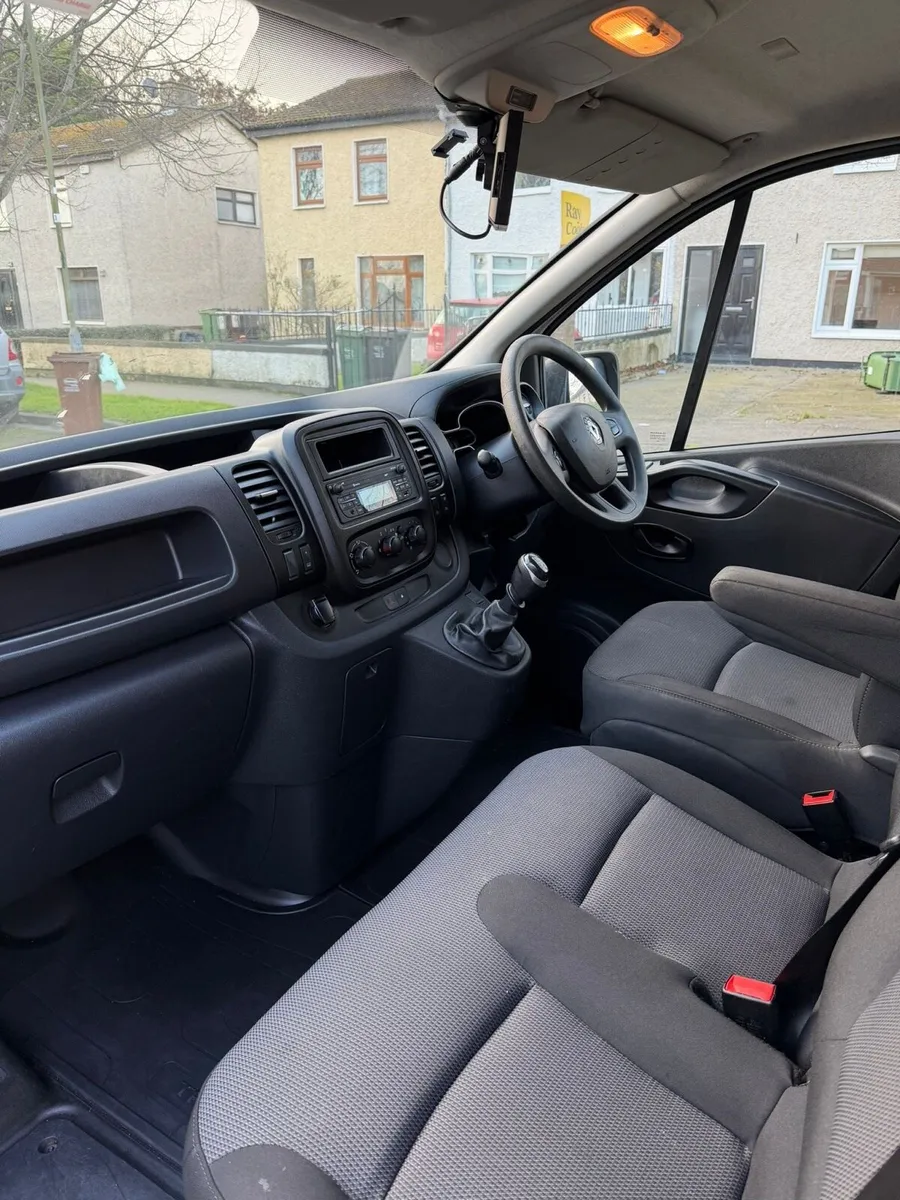 2021 Renault traffic (no vat ) - Image 2