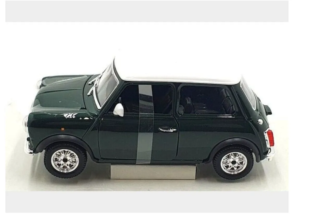 1:24 Scale Mini Cooper Green, Free Post - Image 3