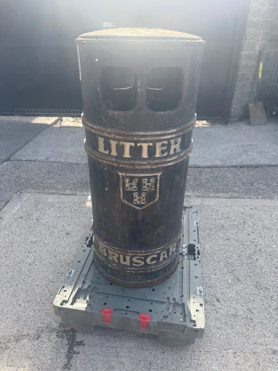 Vintage metal litter bin - Image 3
