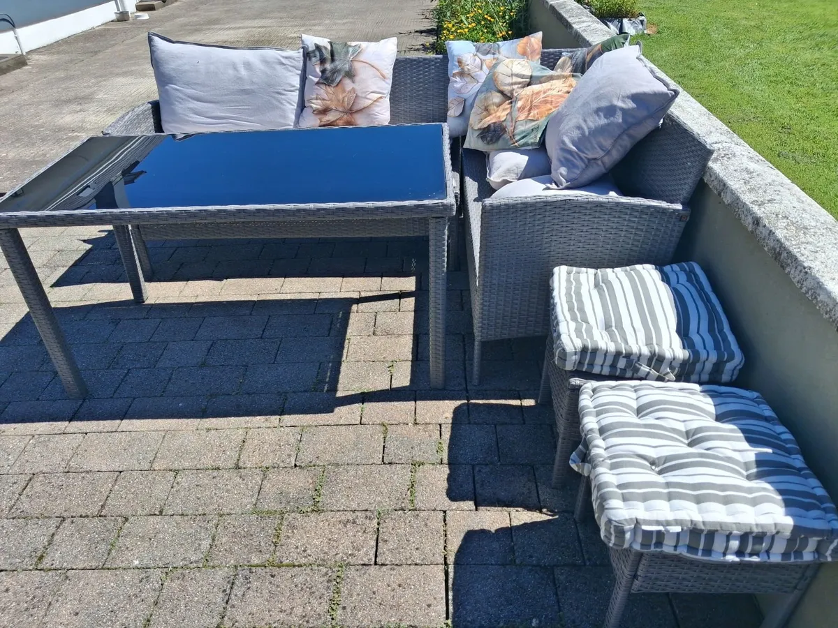Garden furniture - Image 2