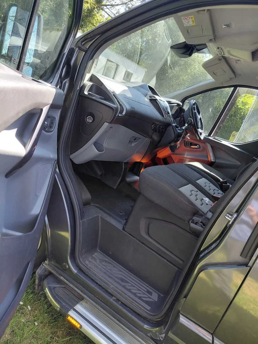 Ford transit custom limited 2L - Image 4