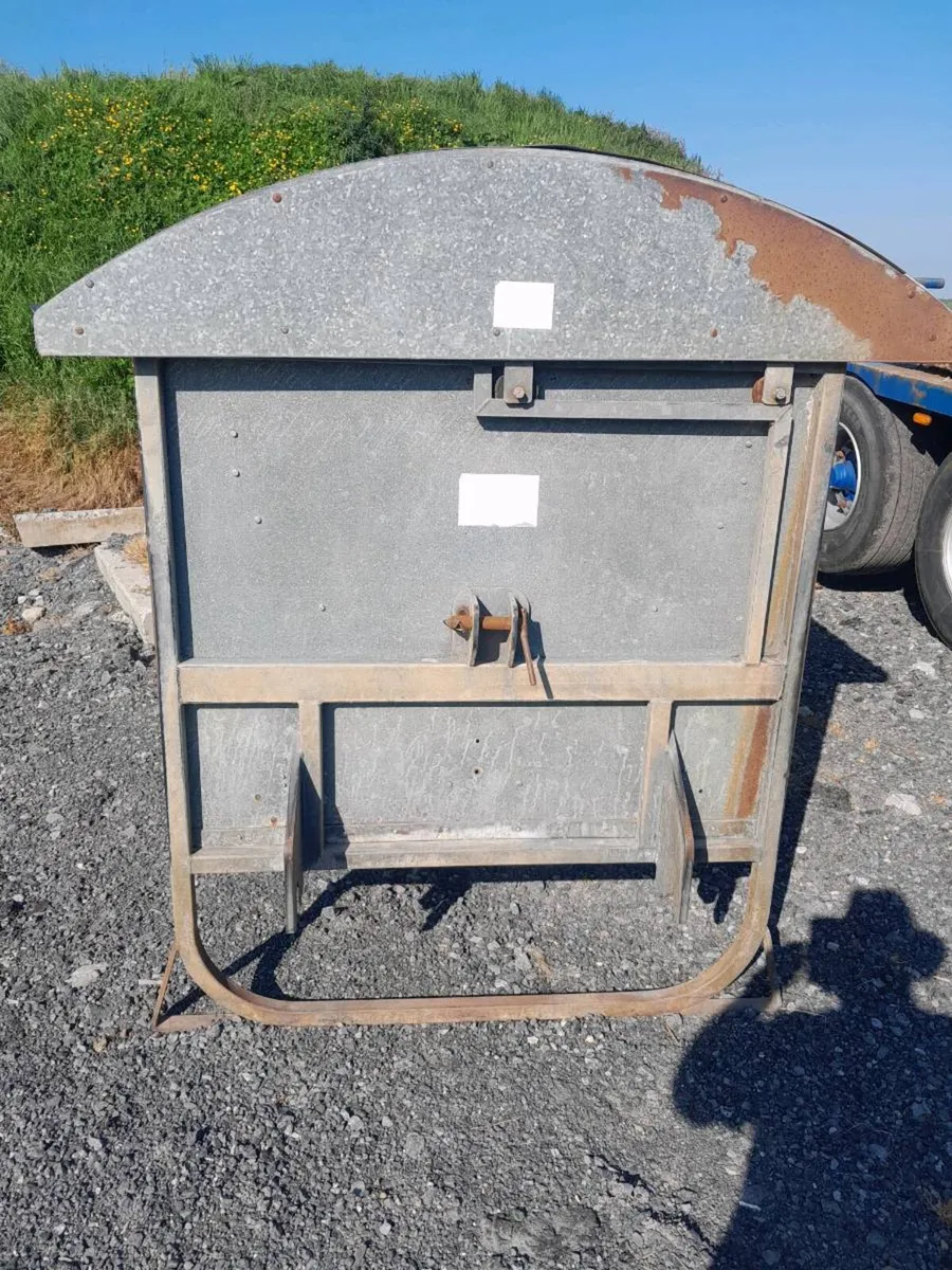 Ad lib feeder - Image 2