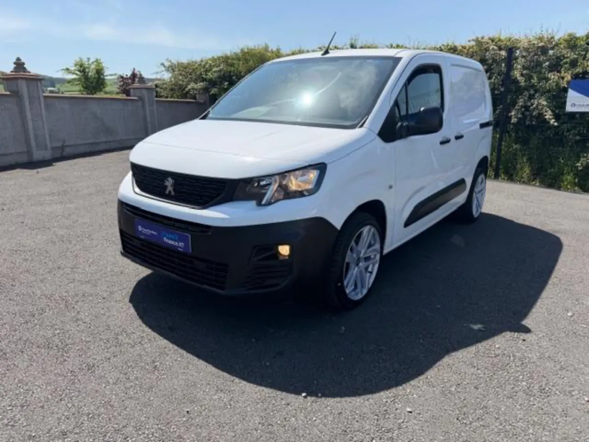 Peugeot Partner Professional- Full Service History - Image 3