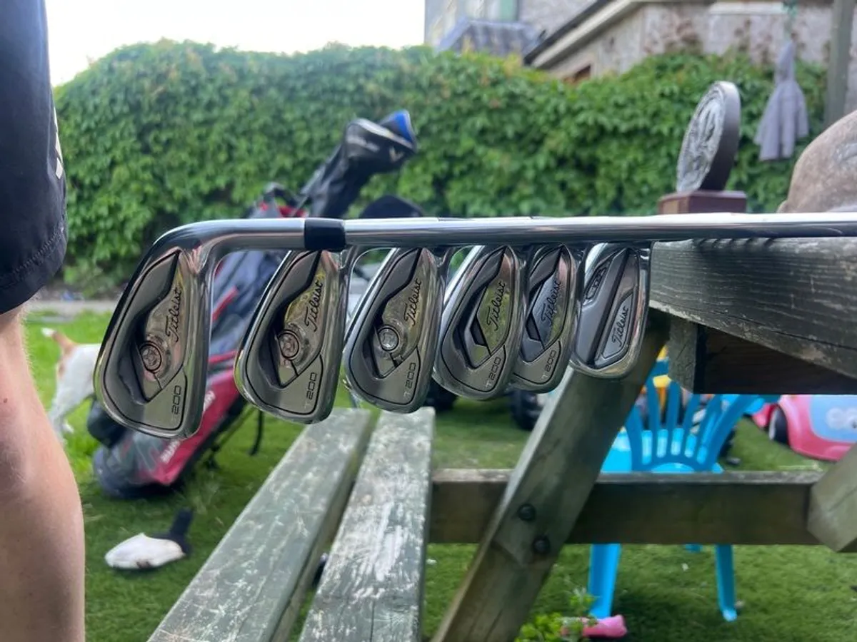 Titleist T200 Irons set - Image 2