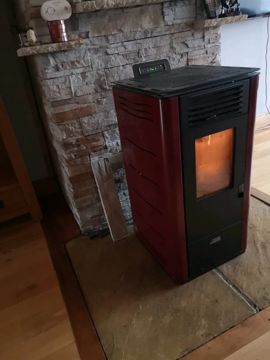 Pellett stove - Image 1