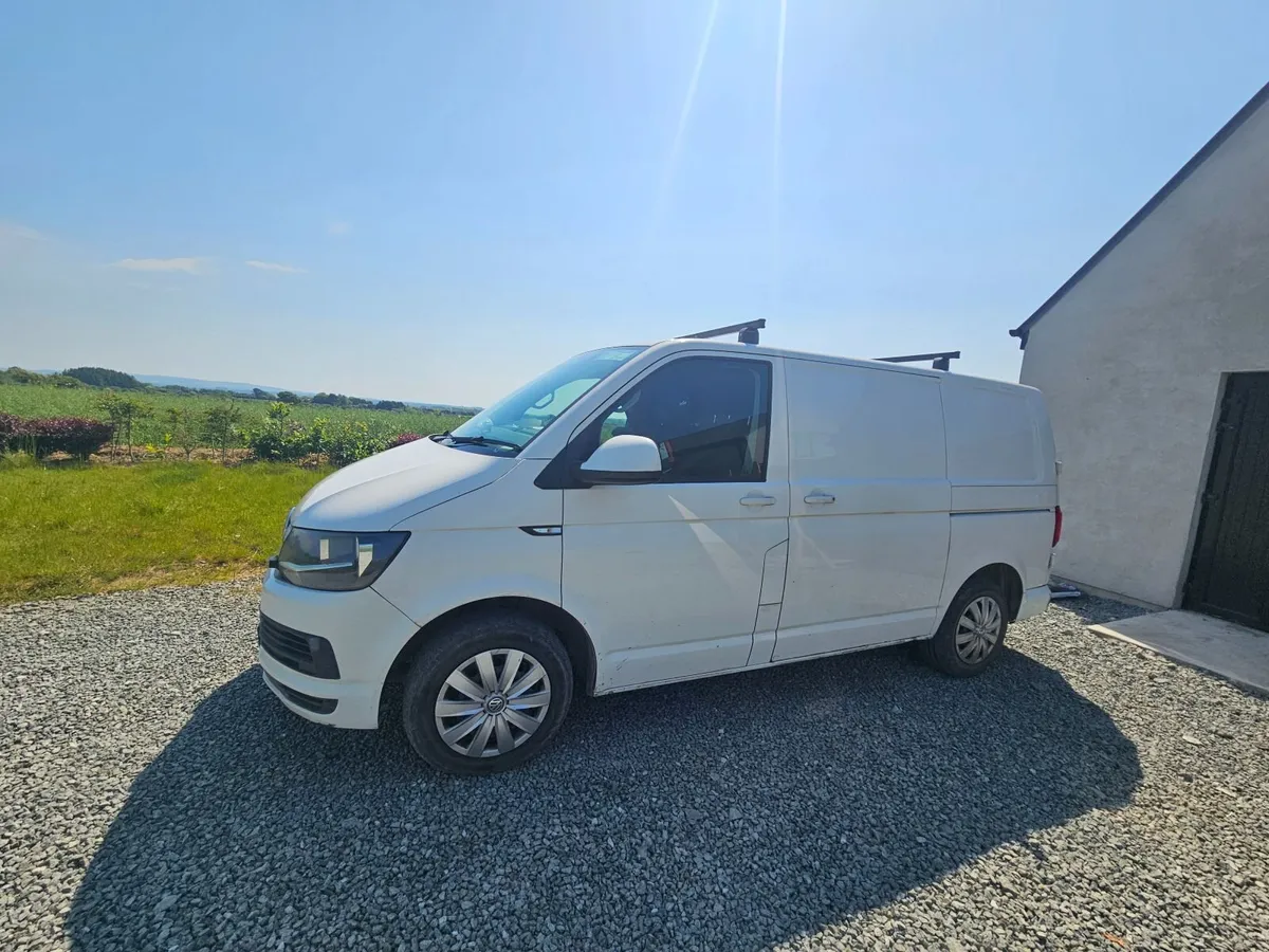 Volkswagen Transporter 2018 - Image 3