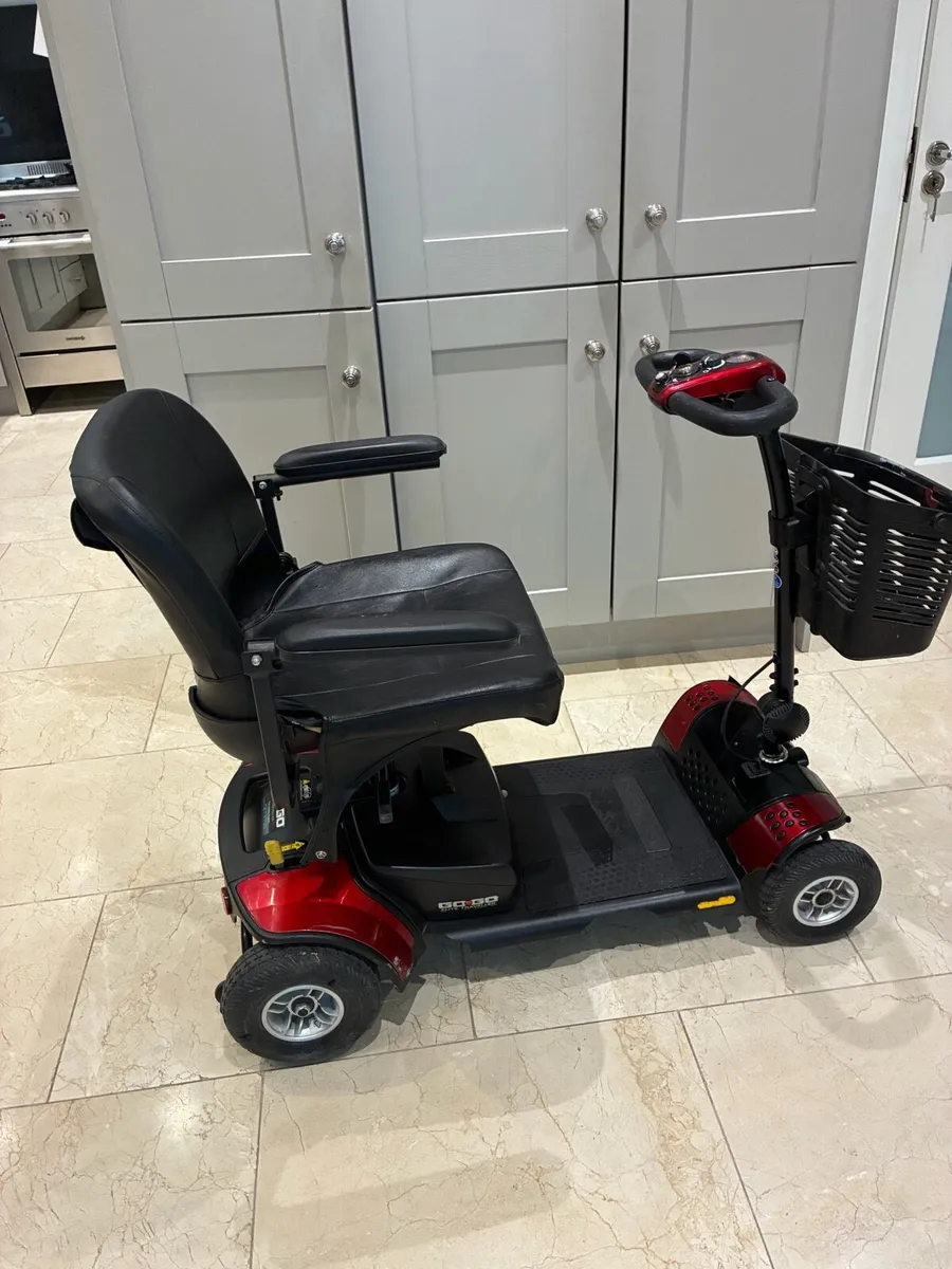 GoGo Elite Traveller mobility scooter - Image 1