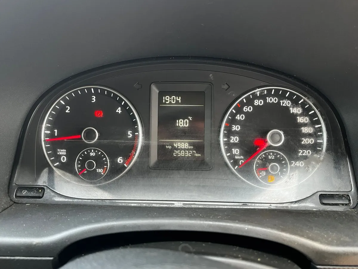 Volkswagen caddy - Image 2