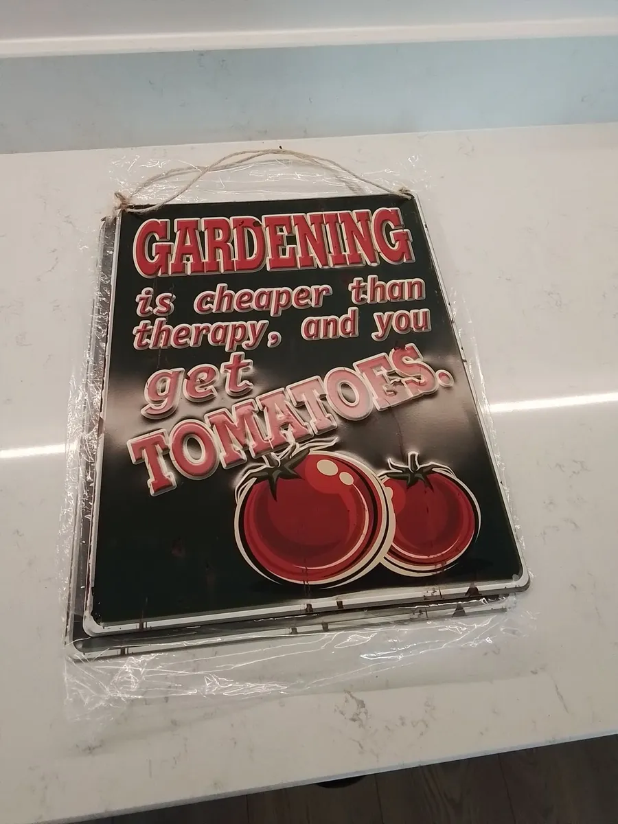2 metal signs