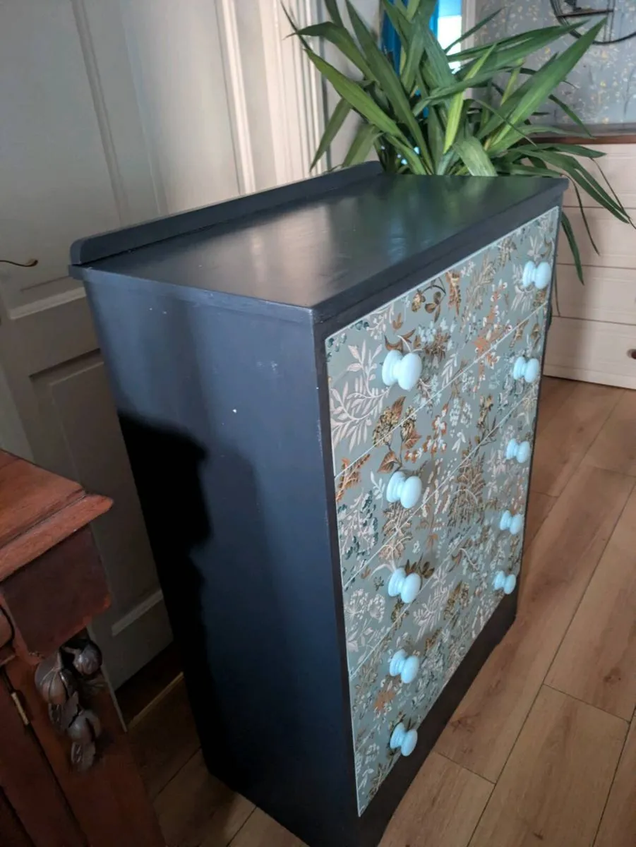 Chest of drawers - Image 3