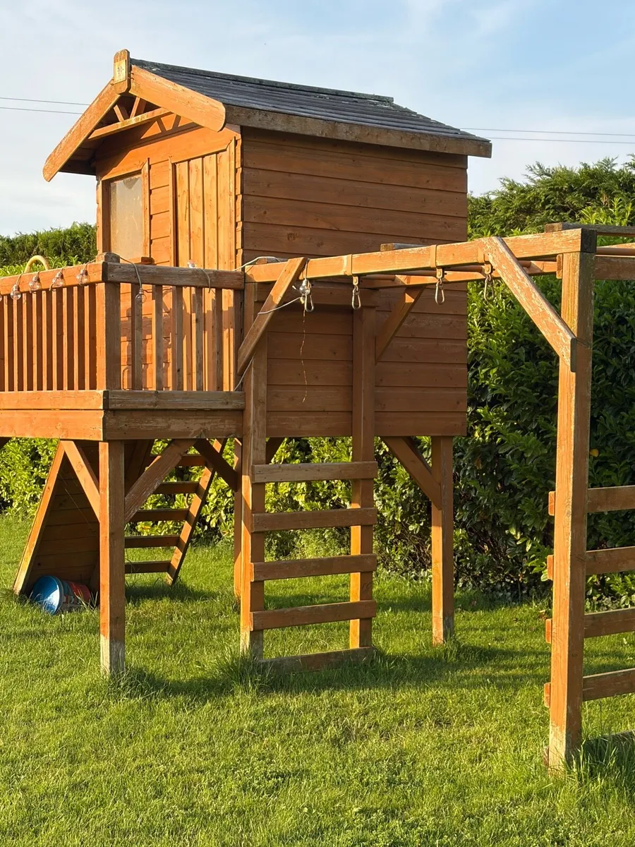 Play house wooden - Image 1