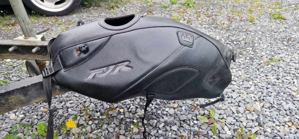 FJR parts 2009 - Image 1