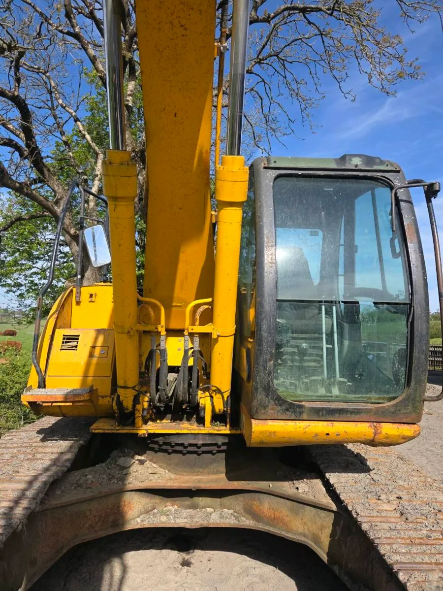 JCB JS200 LC 2007 - Image 2