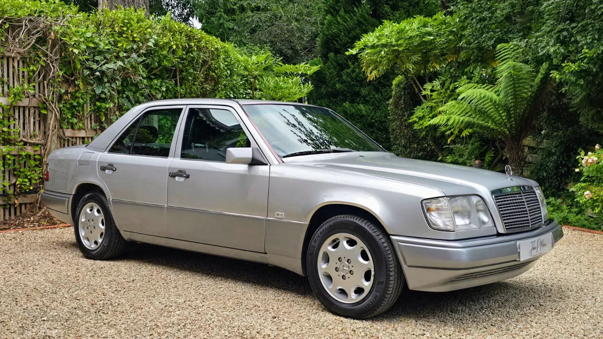 Mercedes E280 - Superb condition with low miles. - Image 2