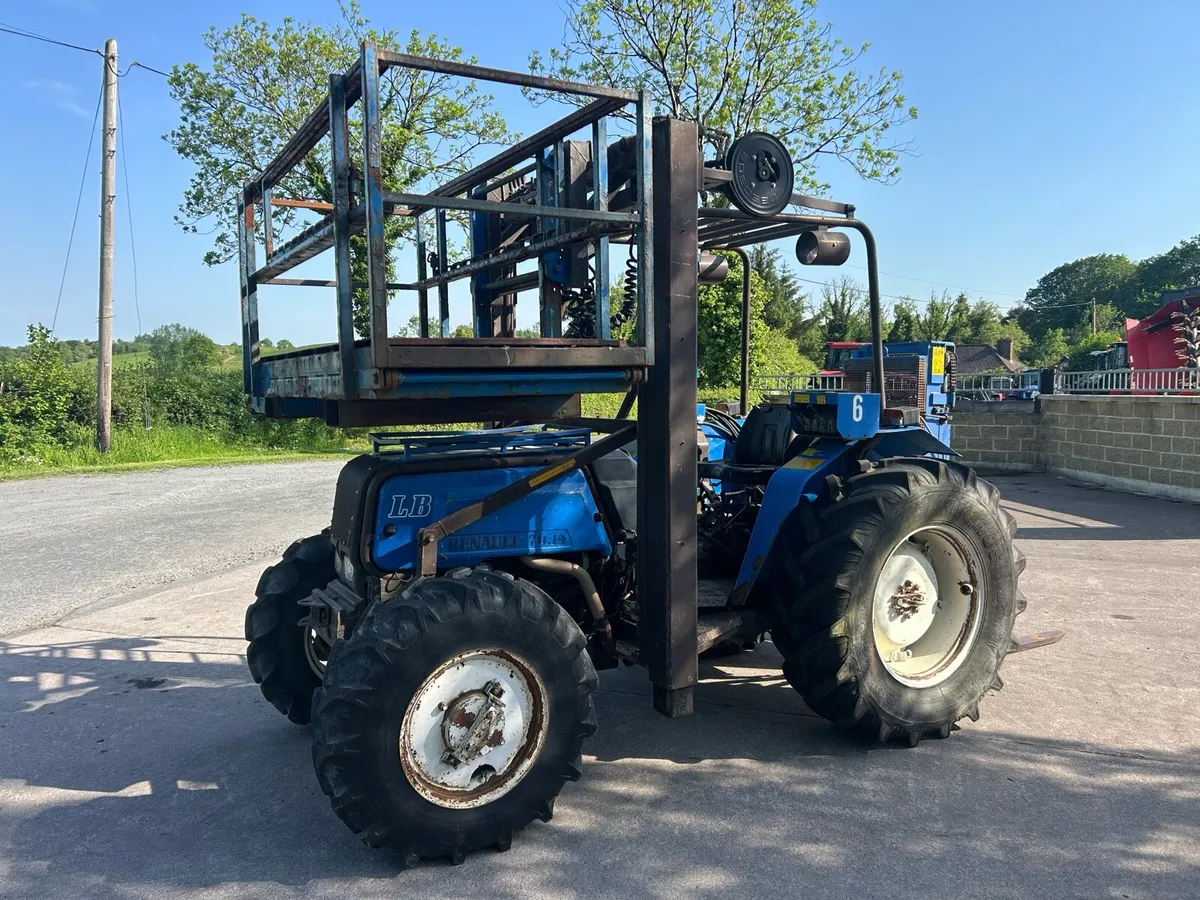 Renault 70-14 - Image 1