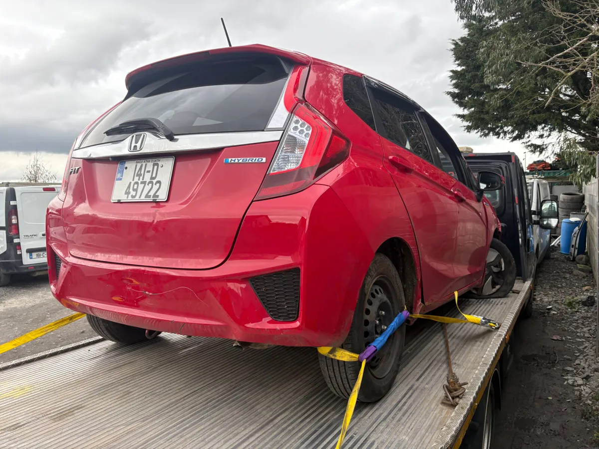 2014 Honda Jazz 1.5 Hybrid - Image 3