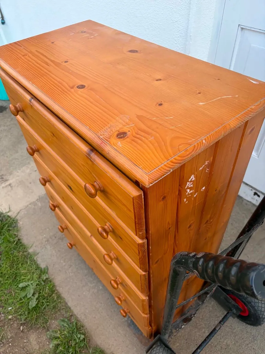 Solid wooden chest of drawers - Image 3