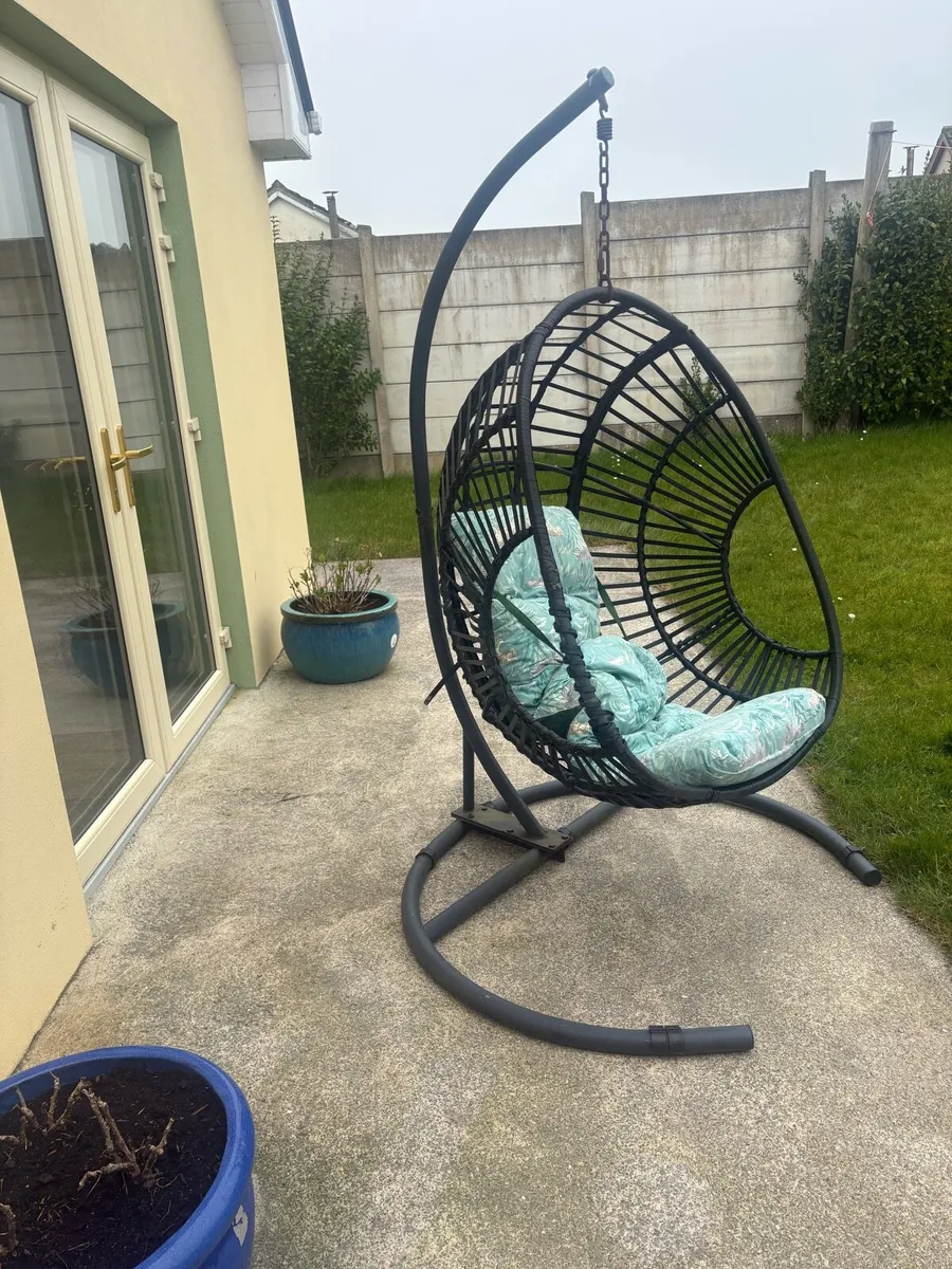 Hanging Egg Chair - Image 2