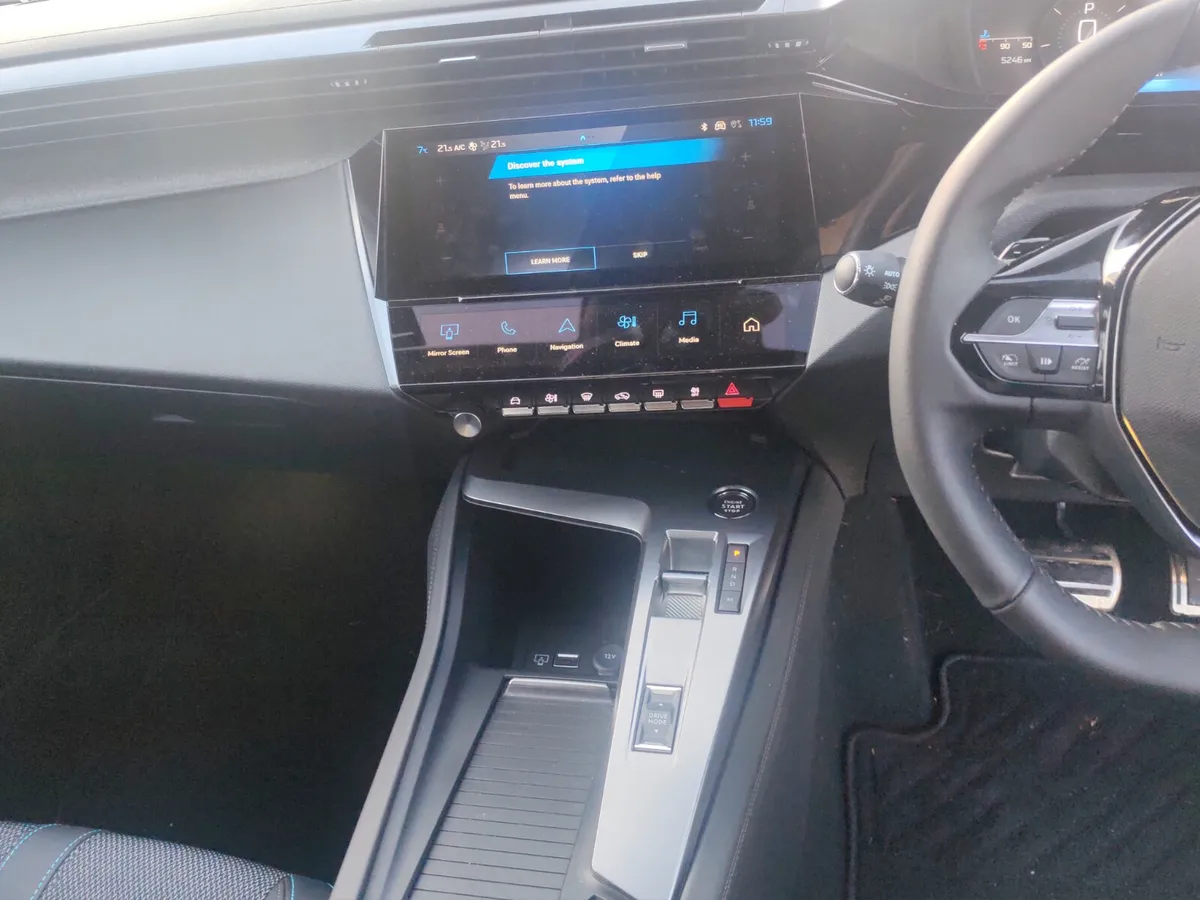 Peugeot 308 1.5 hdi diesel Commercial - Image 4