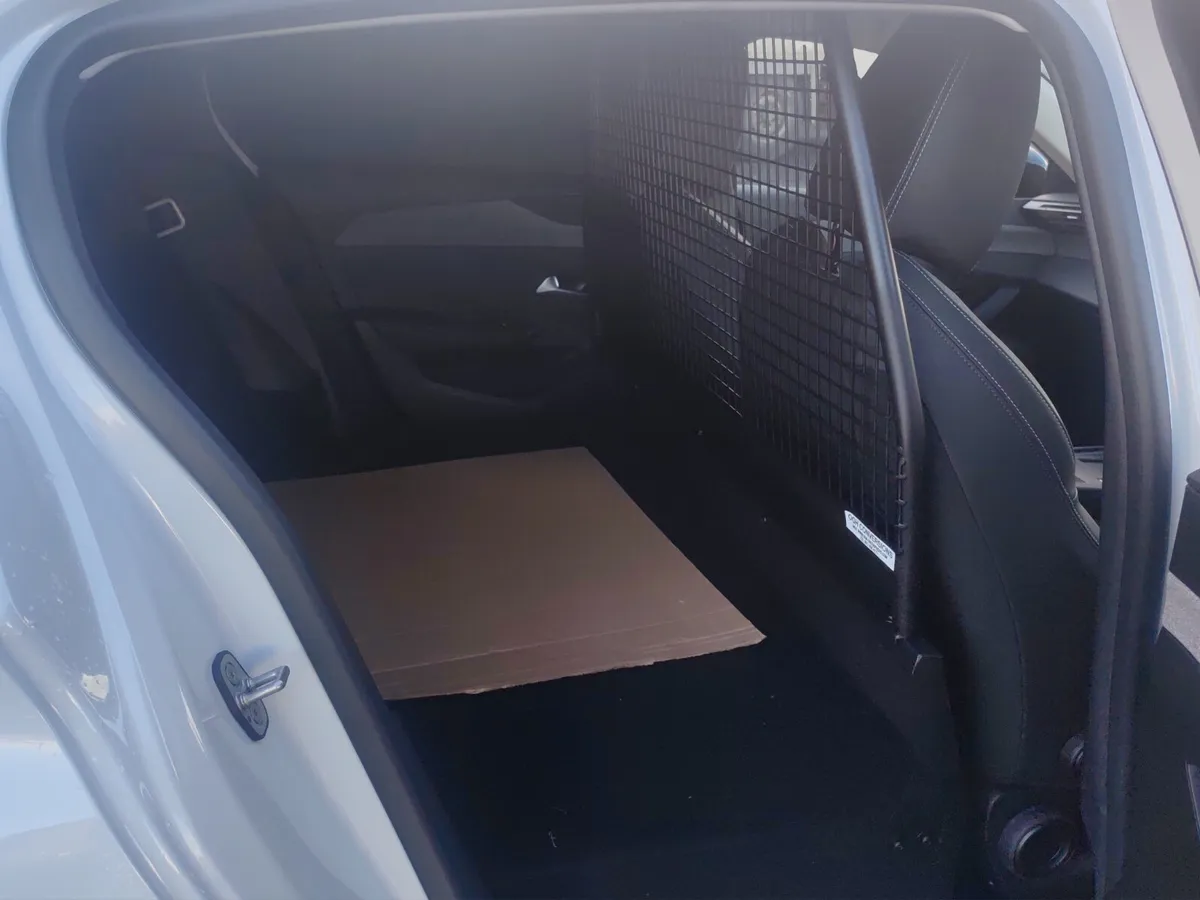 Peugeot 308 1.5 hdi diesel Commercial - Image 3