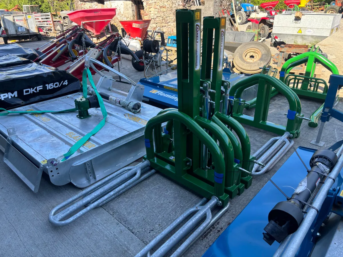 New Cashels Pick & Stack Bale Handlers - Image 2
