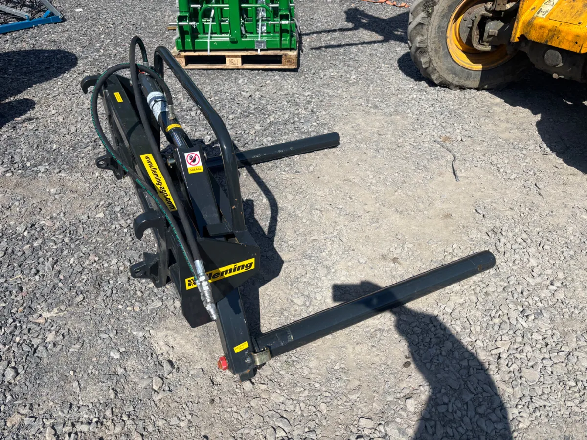 New Fleming Bale stackers / Suit Front Loader - Image 4