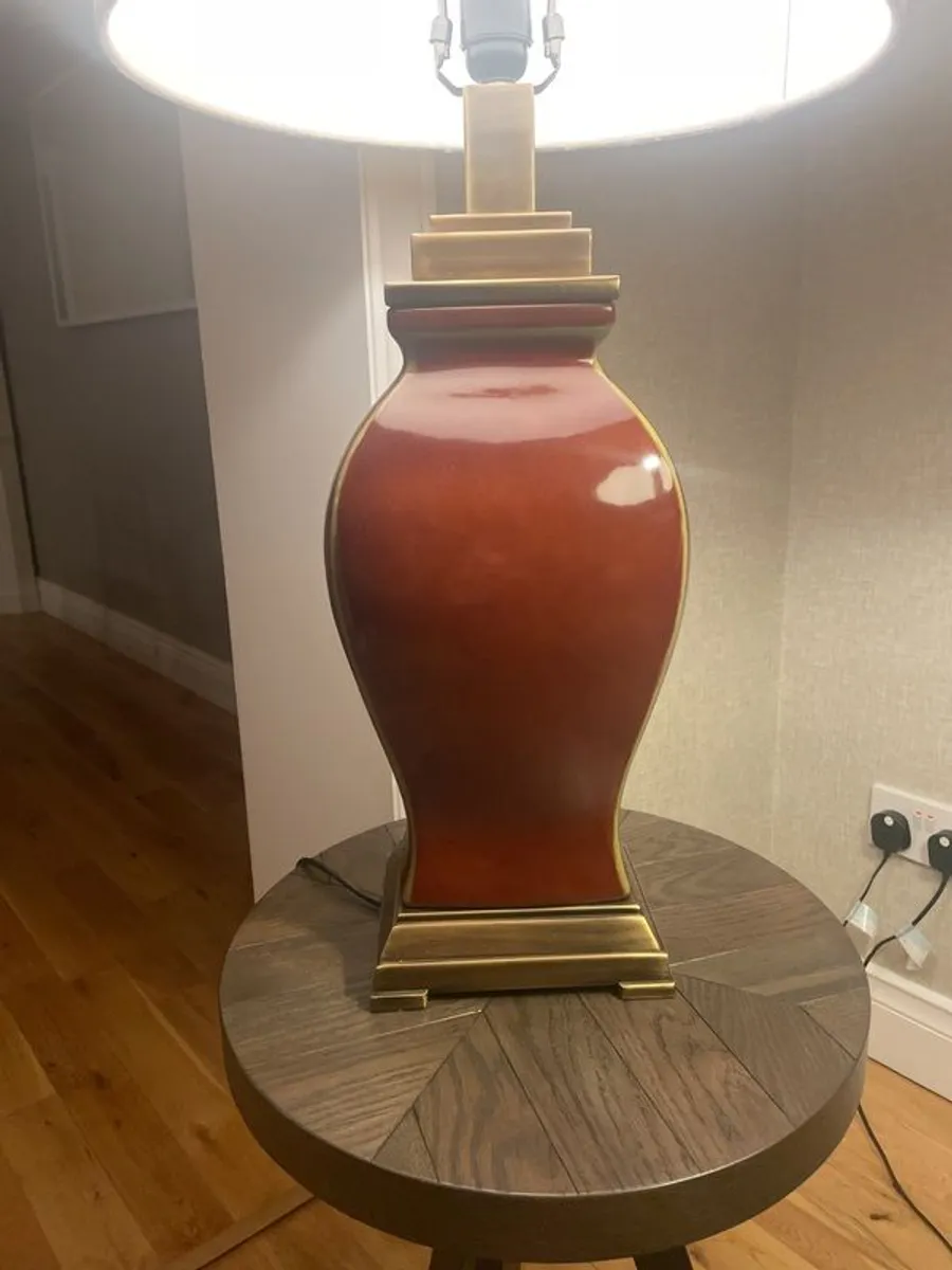 Two lamps with lampshades for sale - Image 4