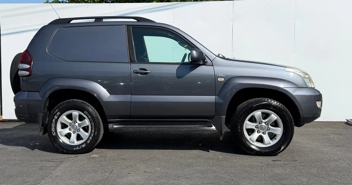 TOYOTA LANDCRUISER SWB MANUAL - Image 1