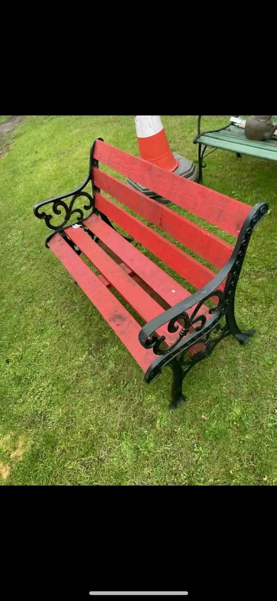 Cast iron garden bench - Image 3
