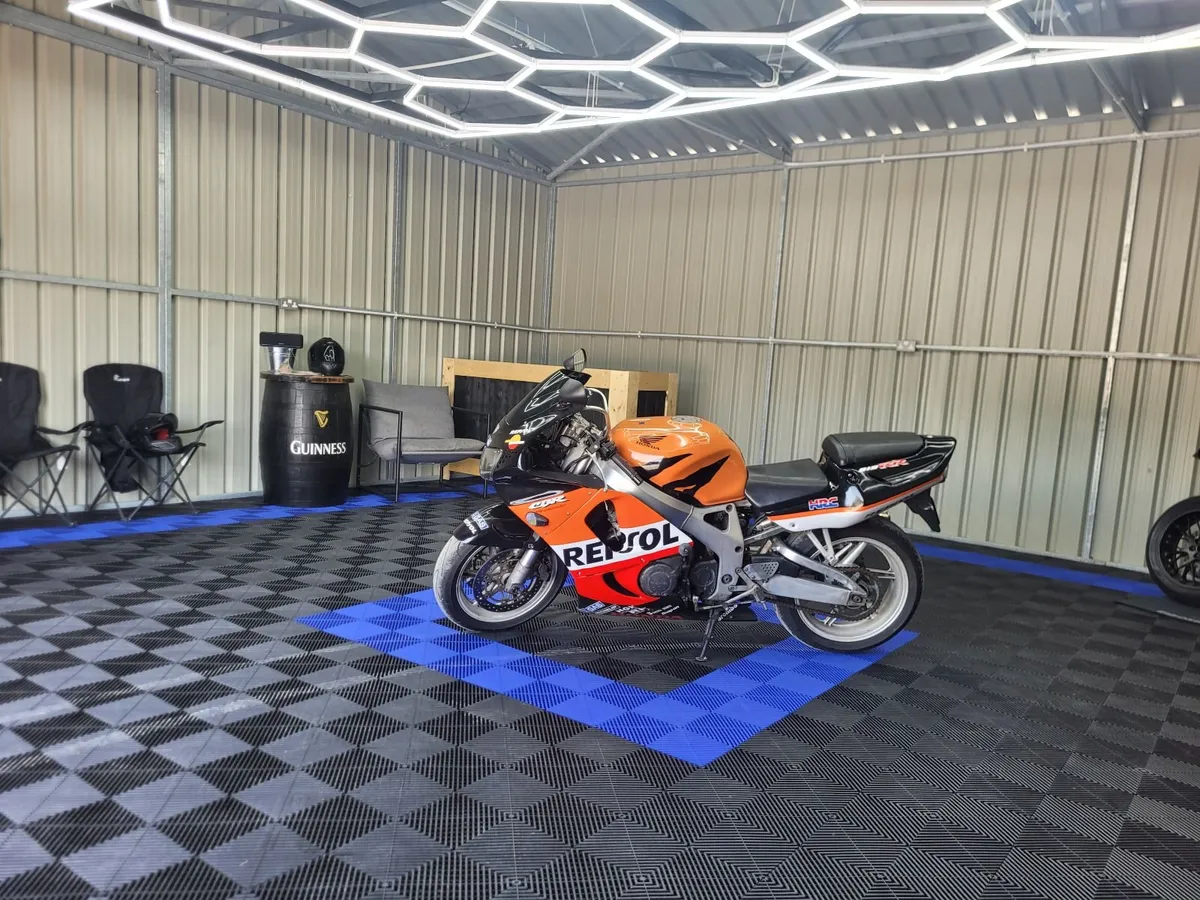 Honda CBR 1999 - Image 2